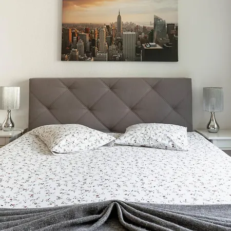 公寓 Modern In The Heart Of 洛桑