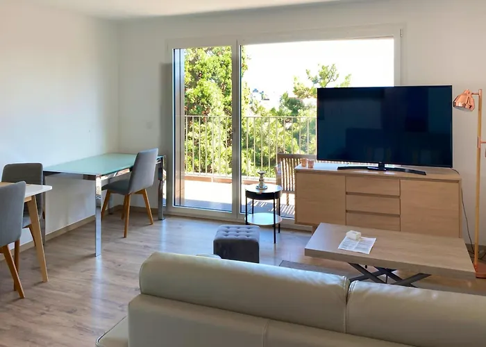 דירה Modern In The Heart Of *