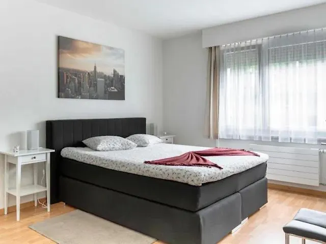 Modern In The Heart Of * Lausana